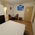 Andria Apartamento *